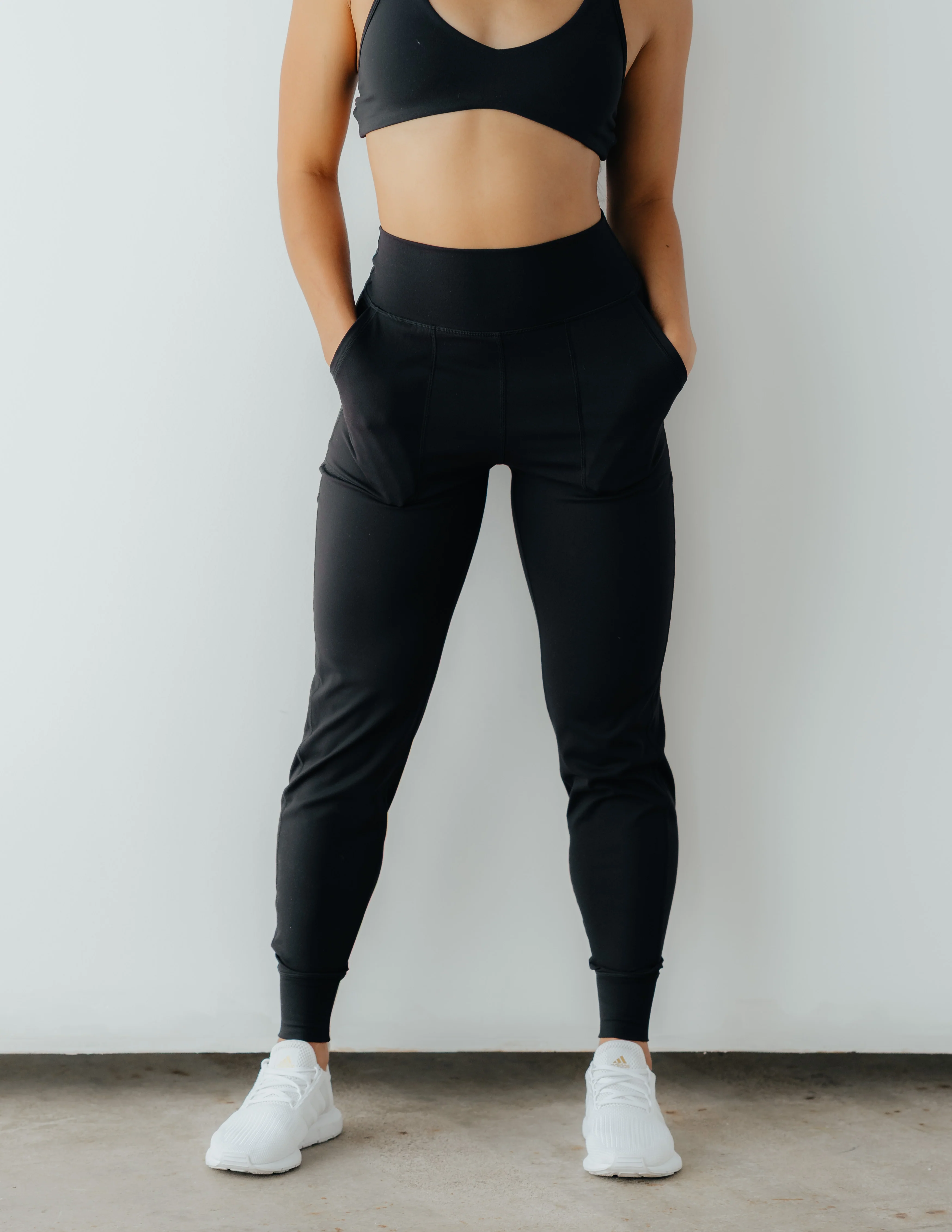 365 Jogger - Image 6