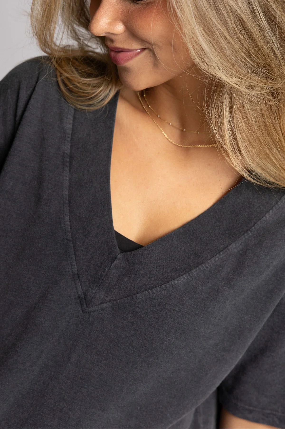 Breeze V-Neck Tee - Image 10