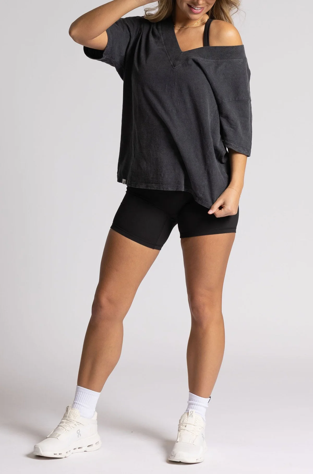 Breeze V-Neck Tee - Image 11