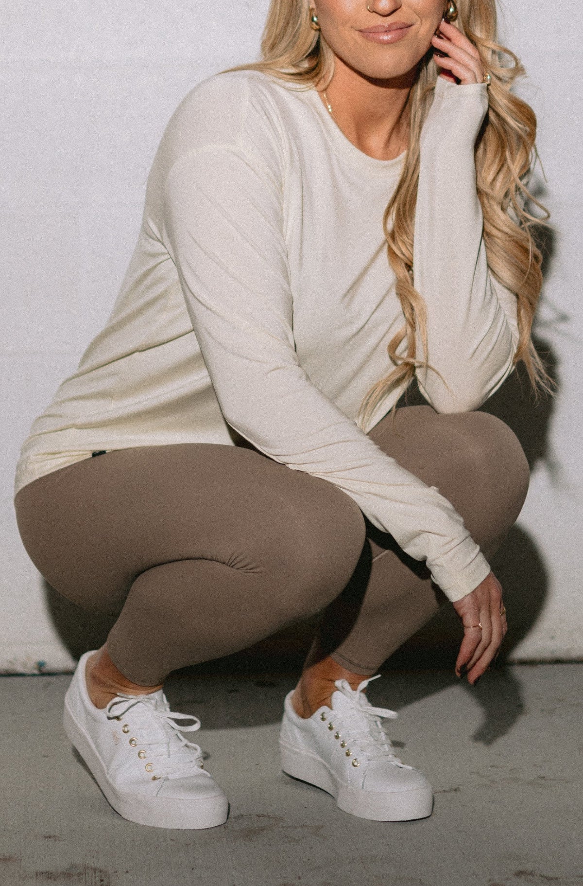 Crew Long Sleeve Tee - Image 12