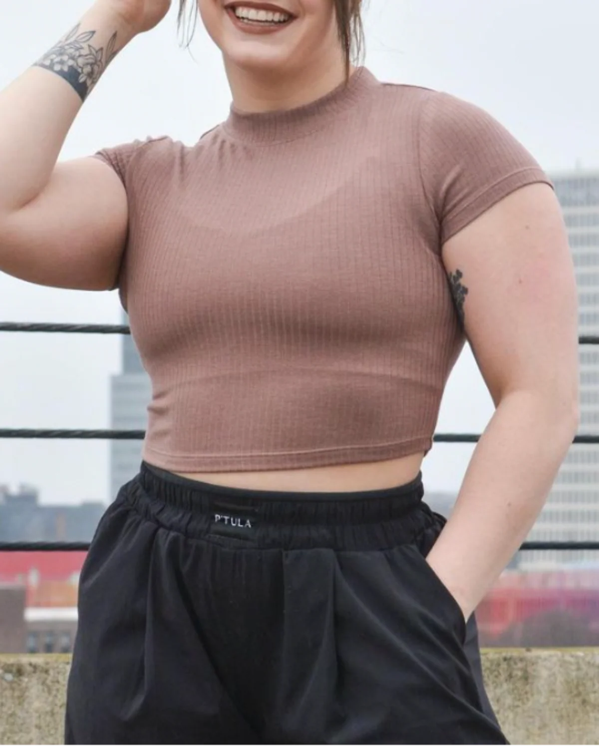 Luxe Rib Mockneck Crop - Image 18